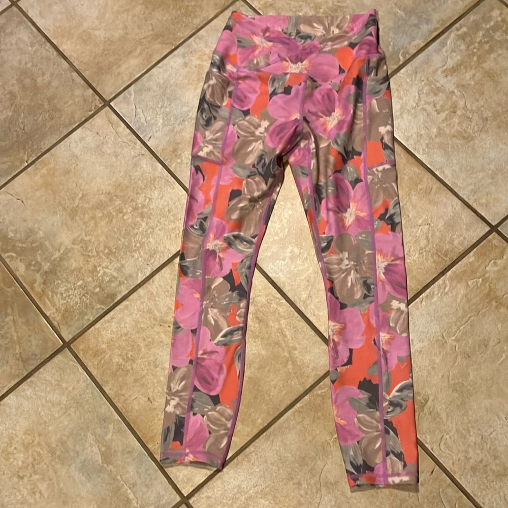 Beautiful Boutique leggings.